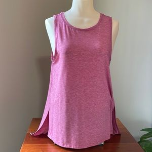GapFit Breathe Women’s Top